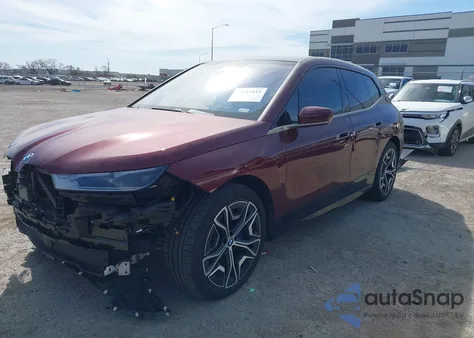 2025 BMW Ix xDrive50 из США, поврежденный, VIN WB523CF01SCS68268